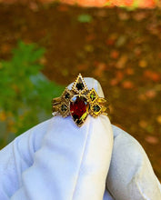 Load image into Gallery viewer, Carmilla Vampric Ring