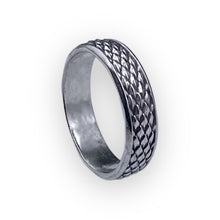 Load image into Gallery viewer, Dragon Scale Infinity Ring Band