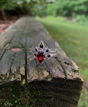 Load image into Gallery viewer, Carmilla Vampric Ring