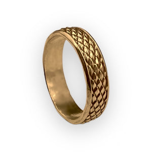 Dragon Scale Infinity Ring Band